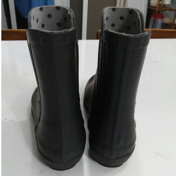 London Fog women's Chelsea rain boot Piccadilly black size 8 Garden fall sleek - Picture 7 of 7